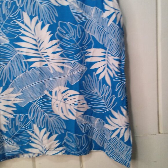 Makai Beach Hawaii Shirt Blouse Women L Sleeveless Tropical Leaves Blue White - Picture 5 of 16